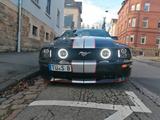 Ford Mustang V8 UNFALL FREI - Ford Mustang aus 2005: Coupe