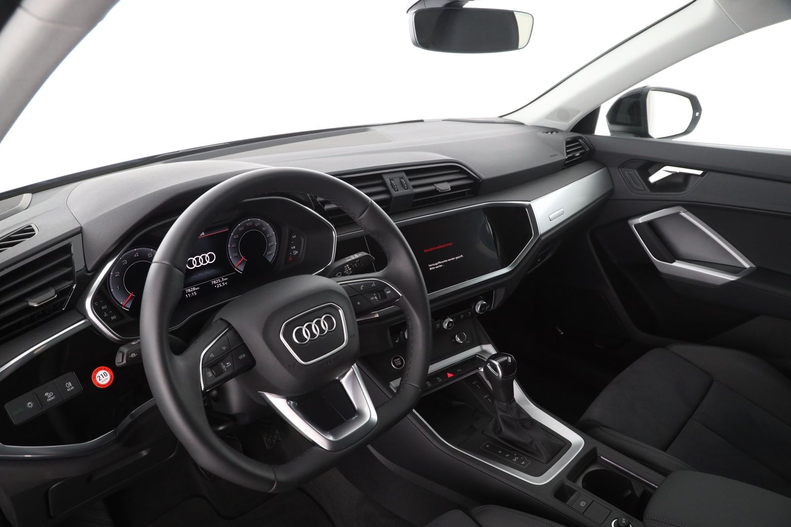 Audi Q3 - Bild 11
