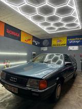 Audi 100 C3 Typ 44 2,3 5 Zylinder Automati... - Audi 100: 100c3