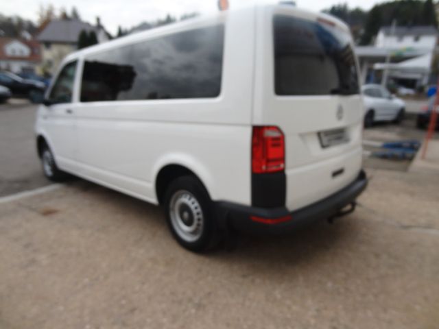 Fahrzeugabbildung Volkswagen T6 Transporter/Kombi lang/AHK/58.500Km/9 SITZER