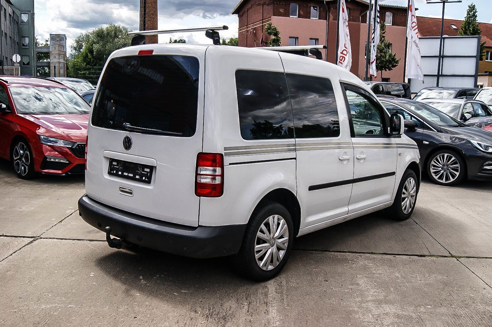 Fahrzeugabbildung Volkswagen Caddy 1.6TDI Trend 5-Sitze ANHZV 2x Schiebetüren