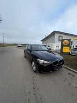 BMW 114 1 Limousine 5-trg. 114 i - schwarze BMW 114
