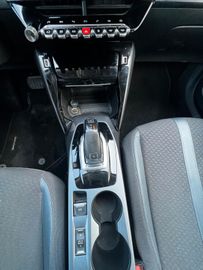 Peugeot 2008 - 12