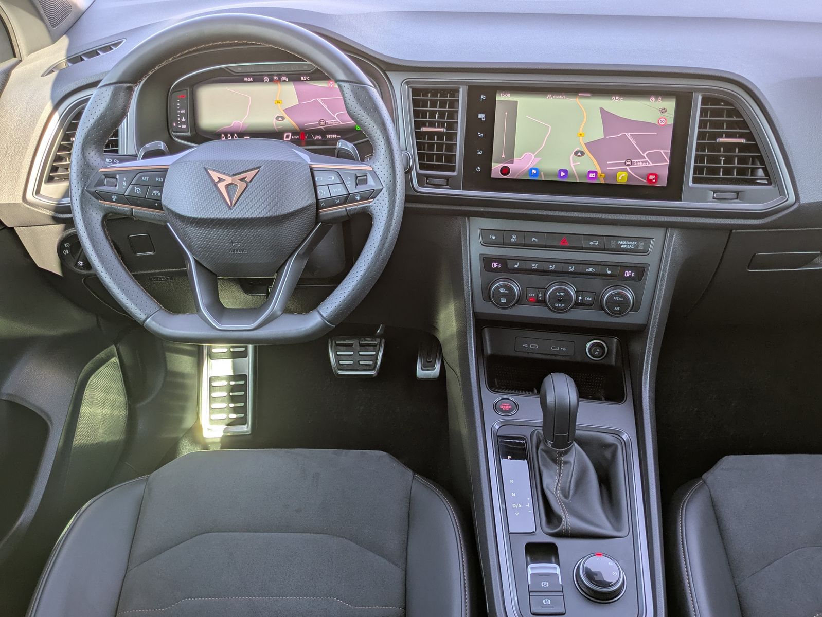 Fahrzeugabbildung CUPRA Ateca 1.5 TSI DSG AHK*LED*ACC*APP*KAMERA*19"