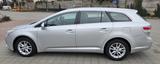 Toyota Avensis 1.8 147 PS Kombi TÜV abgelaufen - Toyota Avensis Gebrauchtwagen in Hamburg