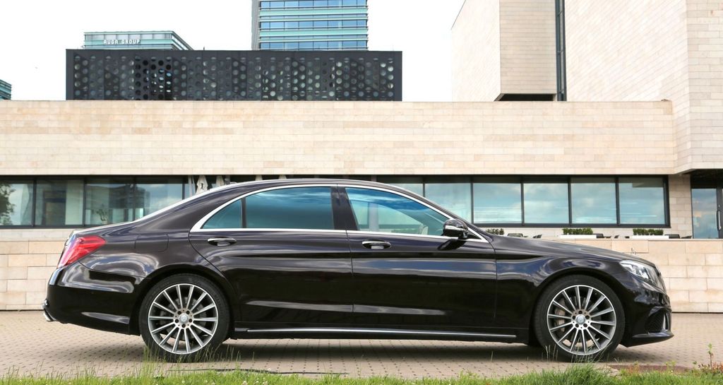 Mercedes-Benz S 550