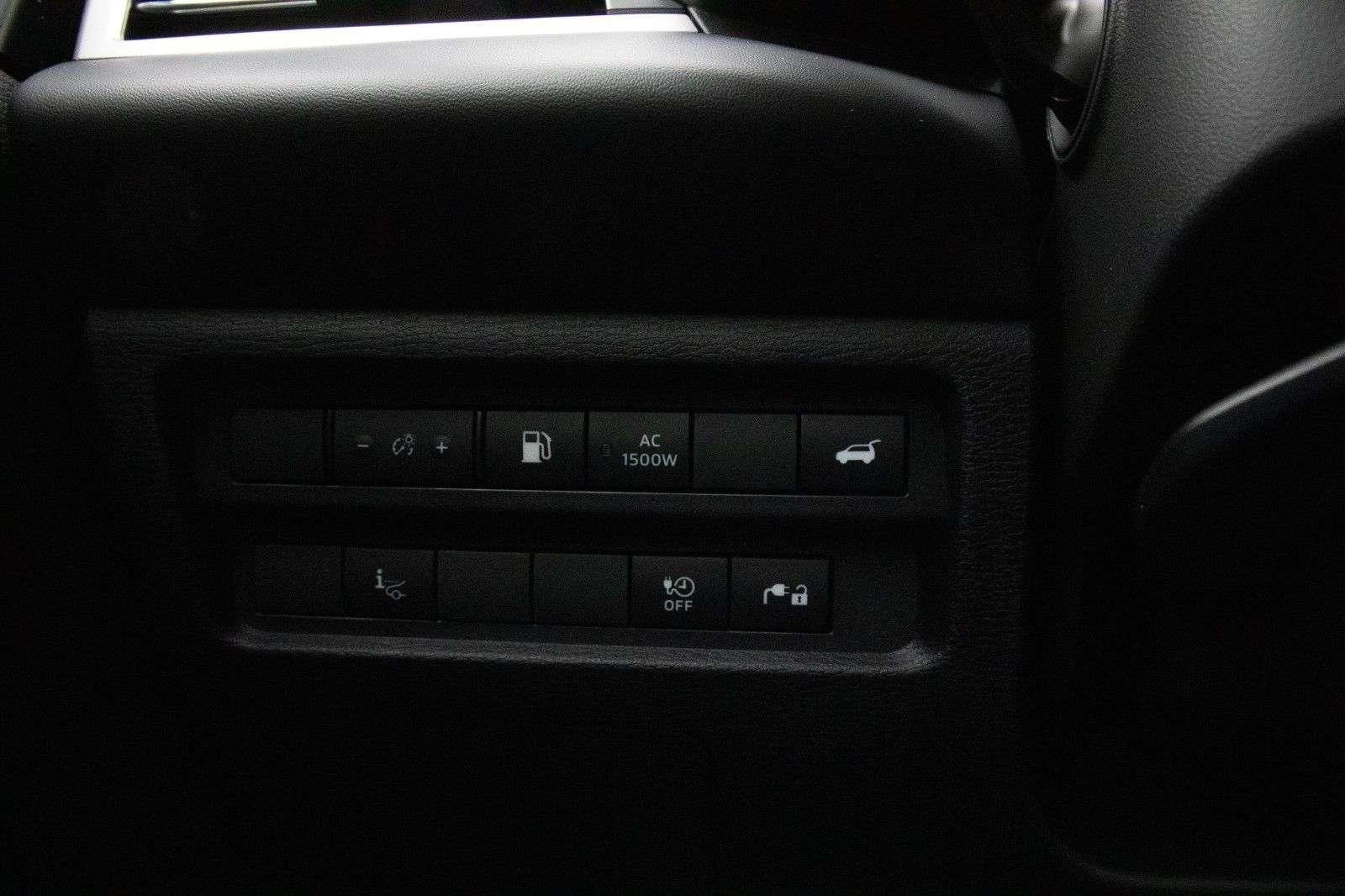 Fahrzeugabbildung Mitsubishi Outlander Outlander MY25 2.4 PHEV 4WD Intro Edit