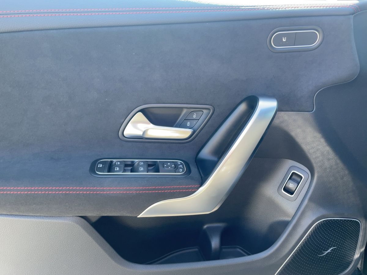 Fahrzeugabbildung Mercedes-Benz CLA 220 d Coupe AMG/Night/360°/AHK