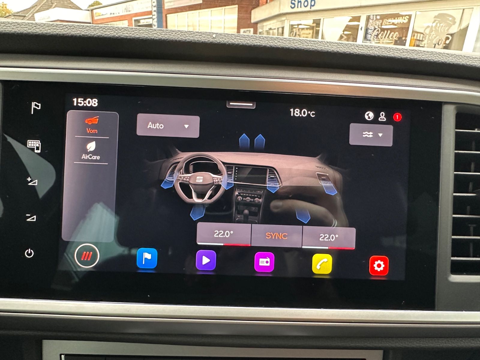 Fahrzeugabbildung SEAT Ateca FR 1.5 TSI DSG AHK/ACC/NAVI/LED/eHeck/SHZ