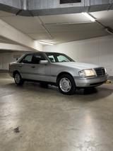 Mercedes-Benz C 180 ELEGANCE Elegance Orginal Kilometer 103738 - Mercedes-Benz Oldtimer: 180