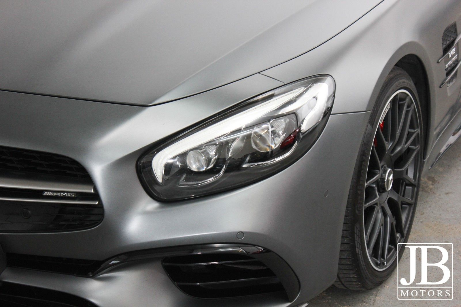 Fahrzeugabbildung Mercedes-Benz SL 63 AMG Designo Bang & Olufsen Junge Sterne