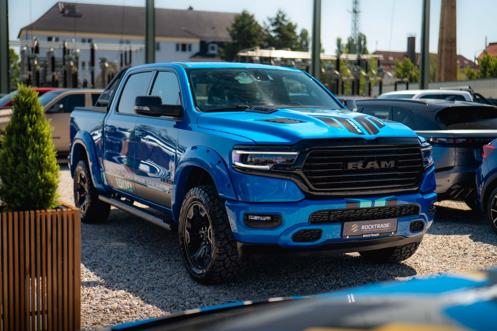 Fahrzeugabbildung Dodge RAM 5.7 V8 HEMI 4x4 LIMITED Blue Edition Offroad