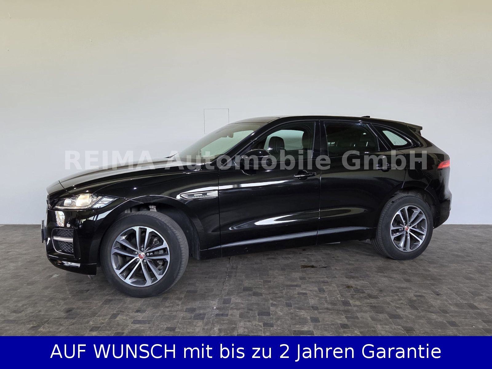 Fahrzeugabbildung Jaguar F-PACE R-Sport AWD, Pano, Meridian,