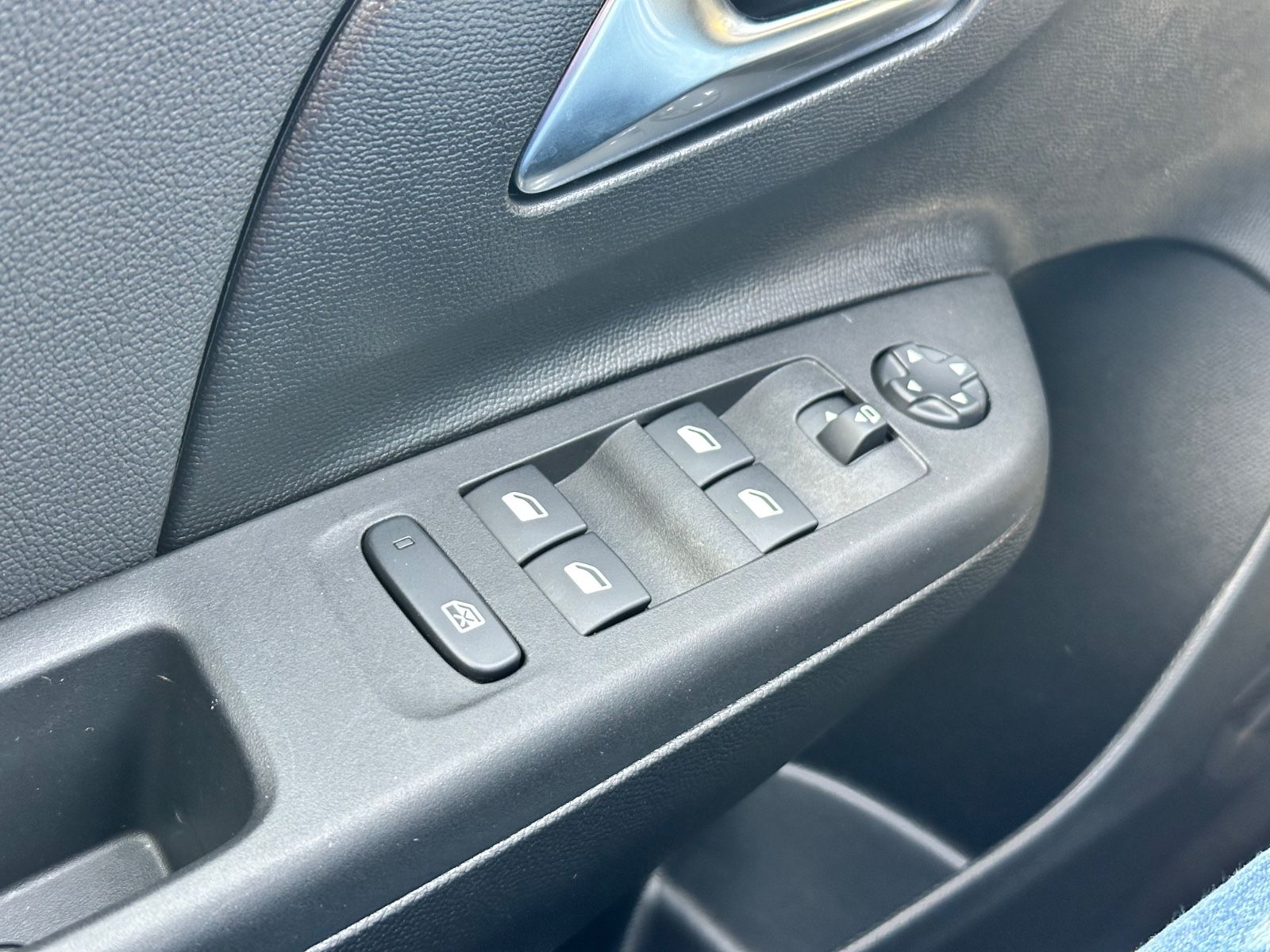 Fahrzeugabbildung Opel Corsa F GS*SHZ*PDC*Lenkradheizung*Rückfahrkamera