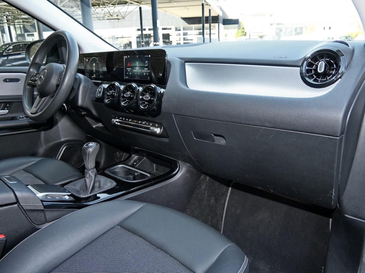 Mercedes-Benz B 200 d MBUX Navi+ Standheizung AHK foto 6
