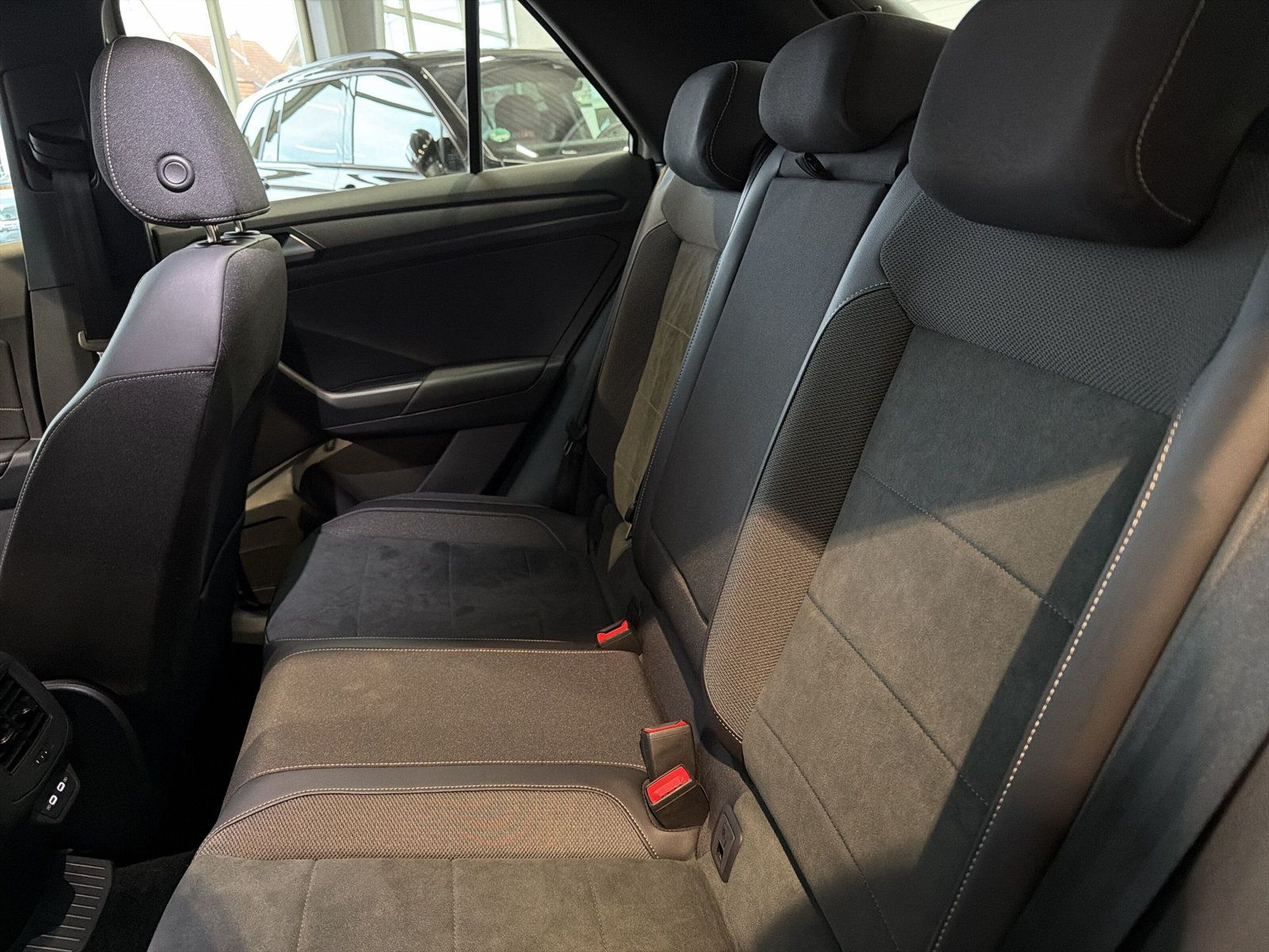 T-Roc R-Line TSDi DSG Navi Kamera LED R-Line