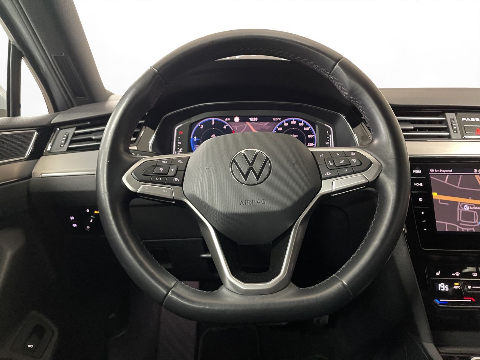Volkswagen Passat Variant - Bild 19