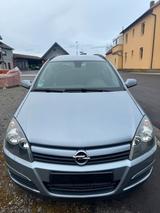 Opel Astra H 1.7cdti Caravan Neue Zahnriemen - Opel Astra aus 2004 mit Diesel-Antrieb
