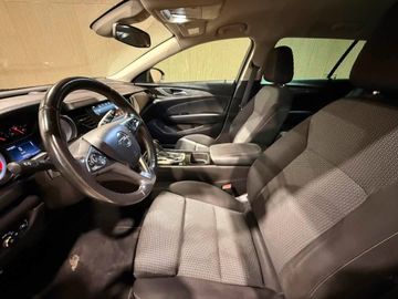 Opel Insignia - 10