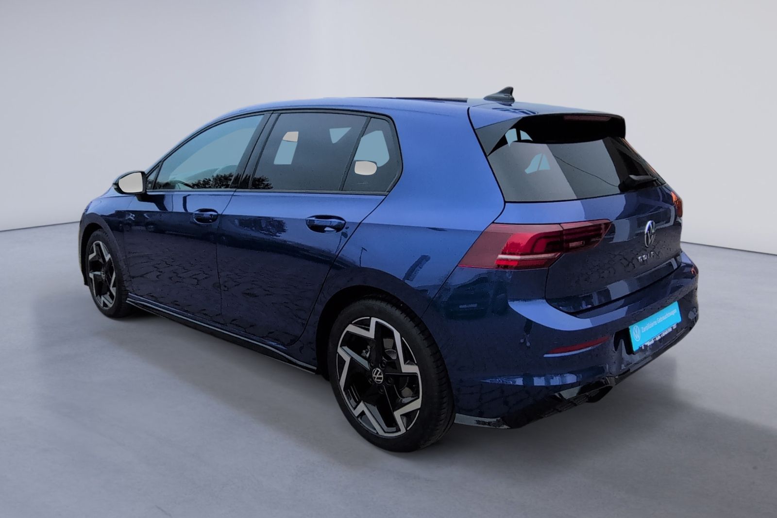 Golf VIII 1.5 TSI R-Line KAMERA+APP+ACC