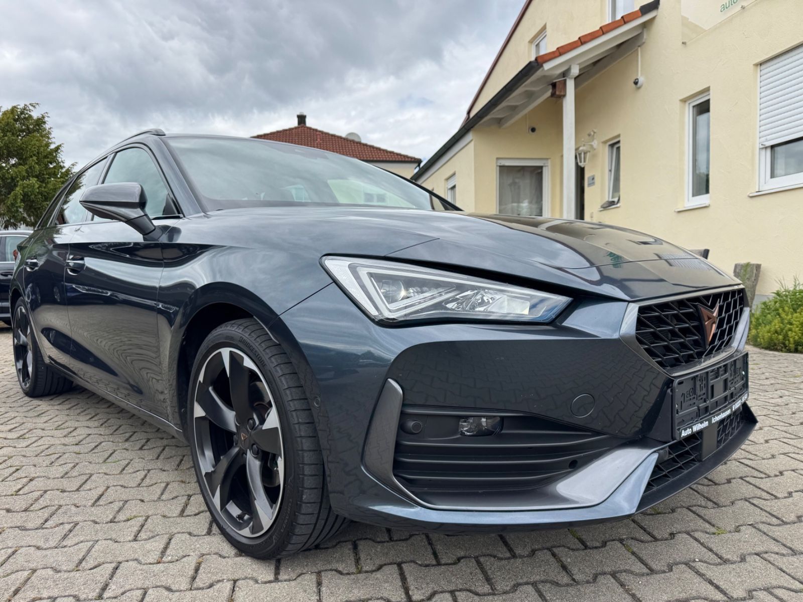 CUPRA Leon