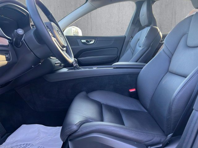 XC 60 D4 2WD Inscription AHK/PDC/Navi/LED/WKR