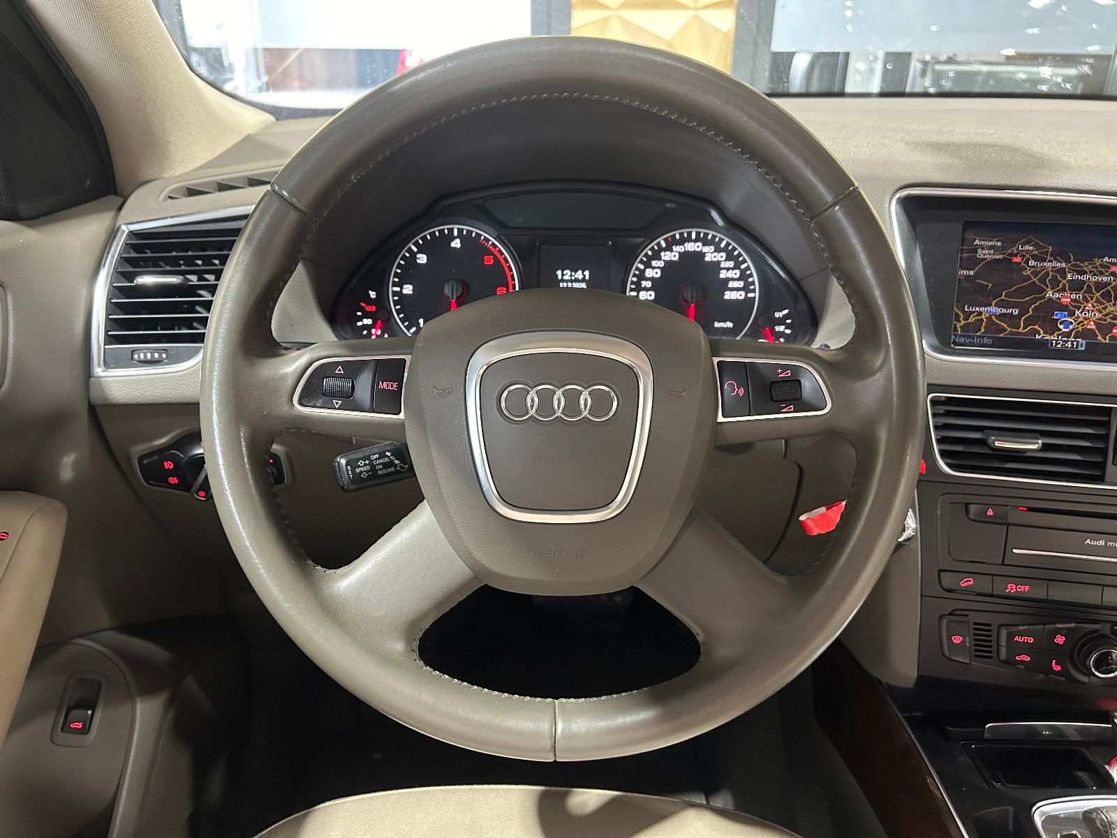 Fahrzeugabbildung Audi Q5 2.0 TDI  quattro/PANO/NAVI/AHK/SHZ/KLIMA/2.HA