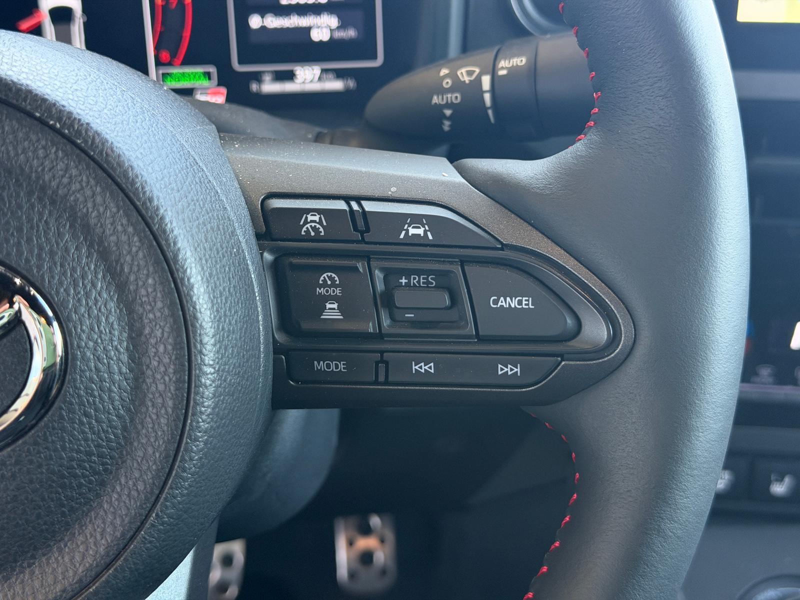 Toyota GR YARIS AWD 1.HD CARBON-DACH LED RFK