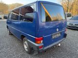 Volkswagen T4 Kombi 2.0 Benzin - Volkswagen T4 mit Benzin-Antrieb: Kleinbus, 2.0
