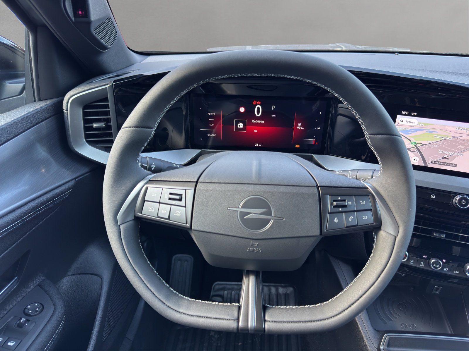 Fahrzeugabbildung Opel Mokka 1.2 Mild-Hybrid Aut. Ultimate/KAMERA/ACC/