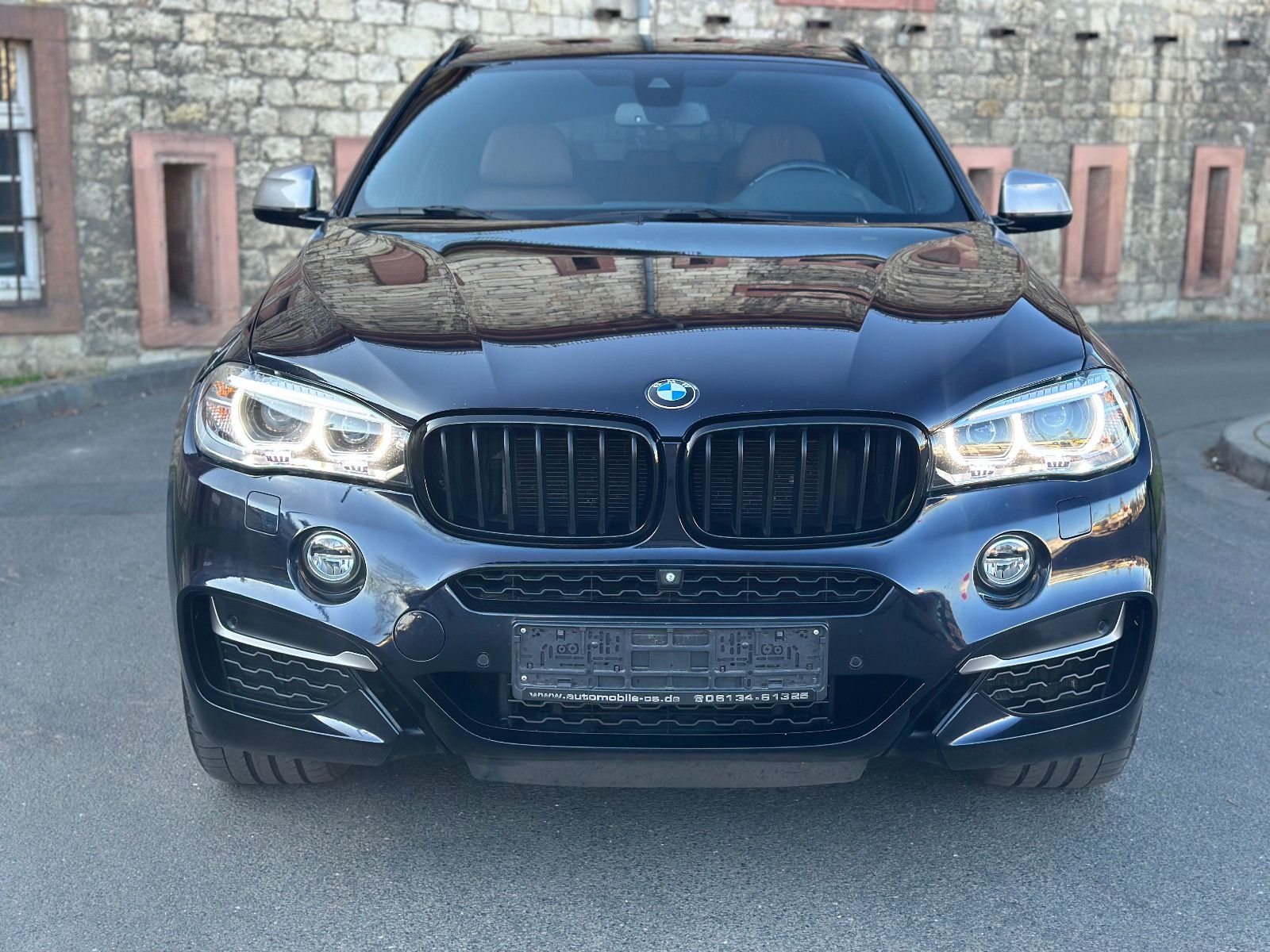 Fahrzeugabbildung BMW X6 M50 M SPORTPAKET*AHK+KAMERA*