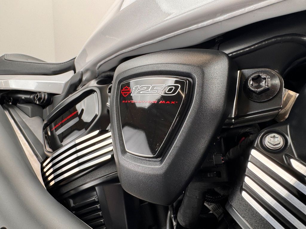 Fahrzeugabbildung Harley-Davidson SPORTSTER S RH1250 S *NEUWERTIG *TAGESZULASSUNG