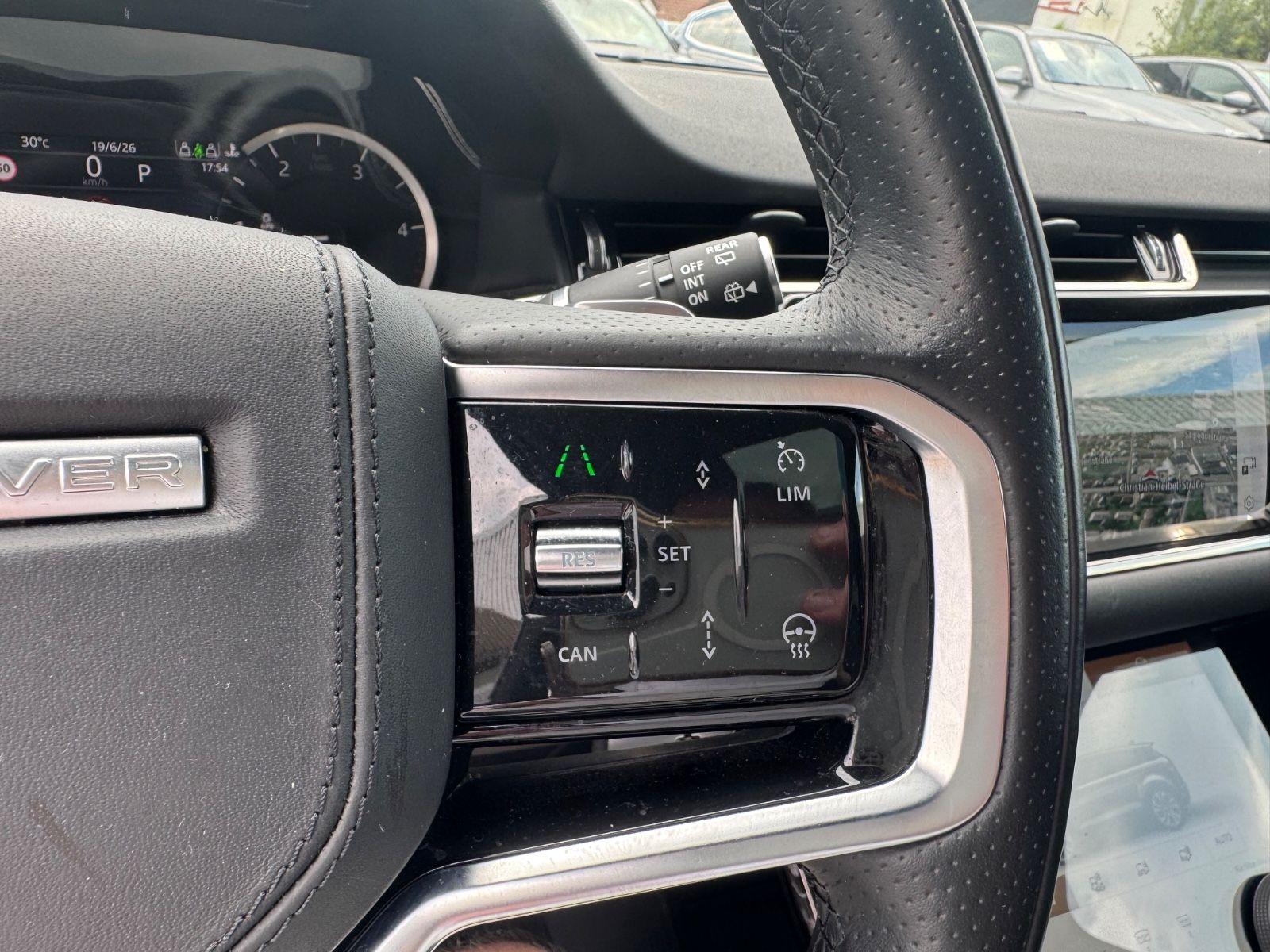 Fahrzeugabbildung Land Rover Range Rover Evoque R-Dynamic SE/Leder/PANO/LED