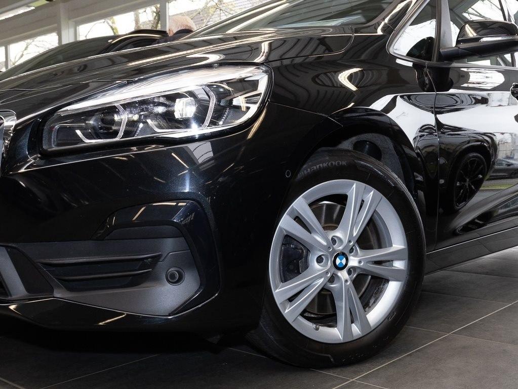 BMW 218d A Advantage HK HiFi DAB LED Navi Tempomat