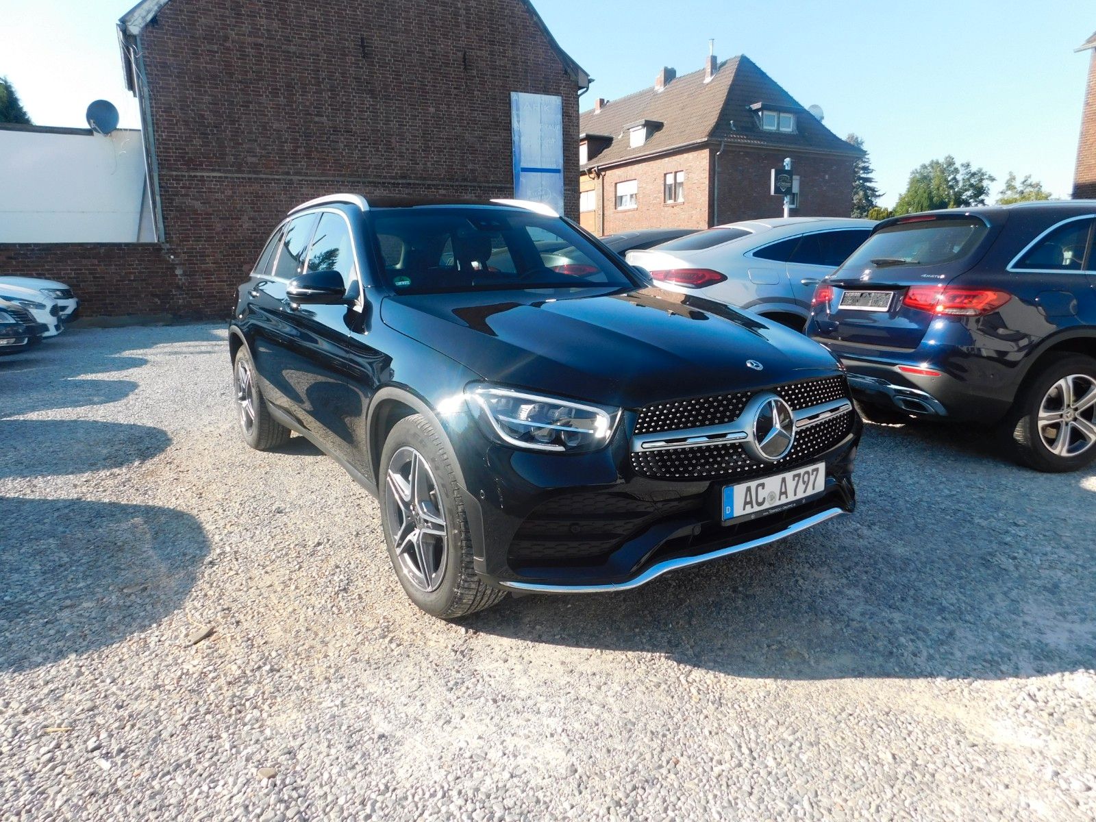 MERCEDES-BENZ GLC 220 d 4Matic Navigation Kamera M-BUX  2X AMG