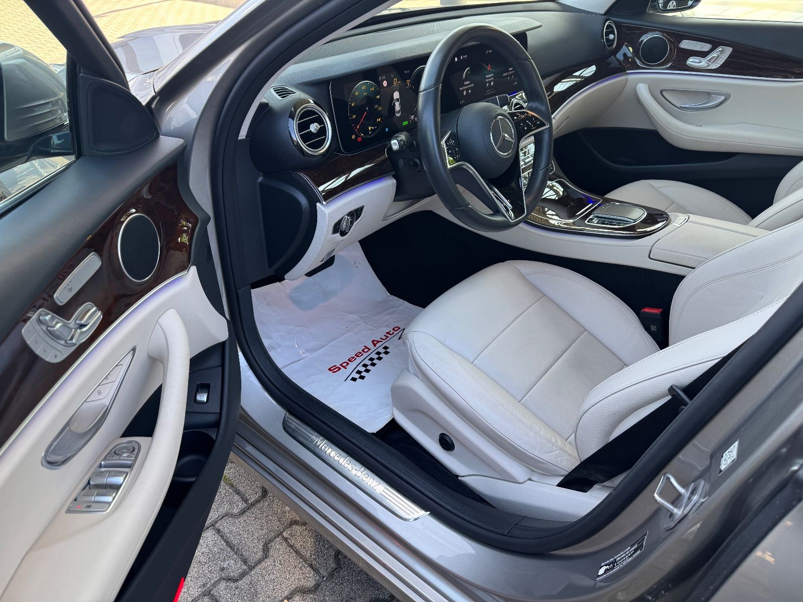 Mercedes-Benz E 450 4Matic Avantgarde/360°/WIDESCREEN/ABC/NAVI foto 11
