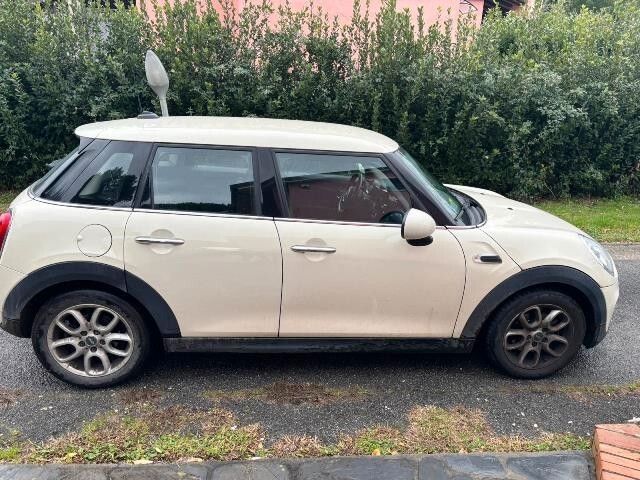 MINI Mini Mini 1.5 Cooper D Business 5 porte