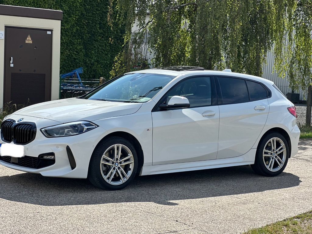 Image of BMW 120
