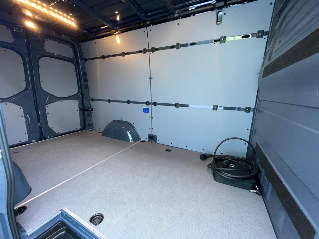 Mercedes-Benz eSprinter 314 Sprinter Kasten PRO Hochdach DC La