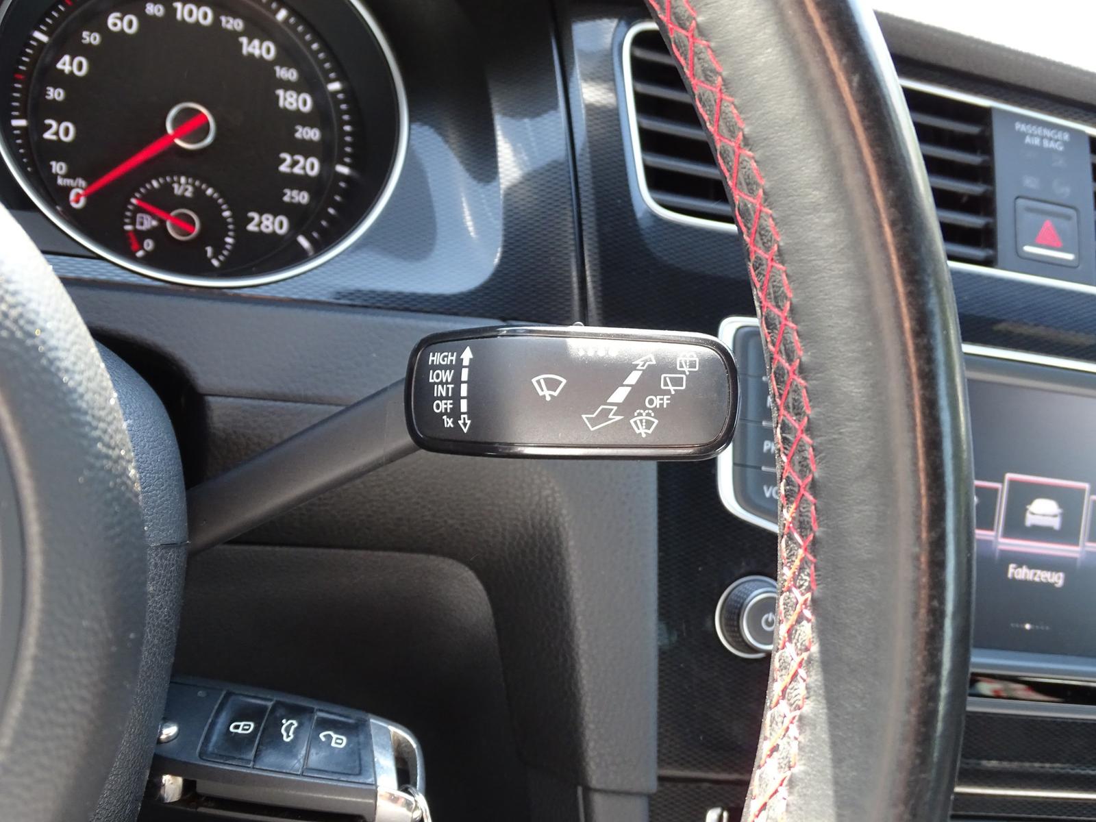 Volkswagen Golf VII 2.0 GTI BMT Bi-Xenon Dynaudio Standheiz