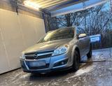 Opel Astra H 1.6 - Opel Astra aus 2007: Kombi