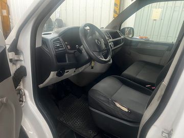 Volkswagen T6 Transporter - 6