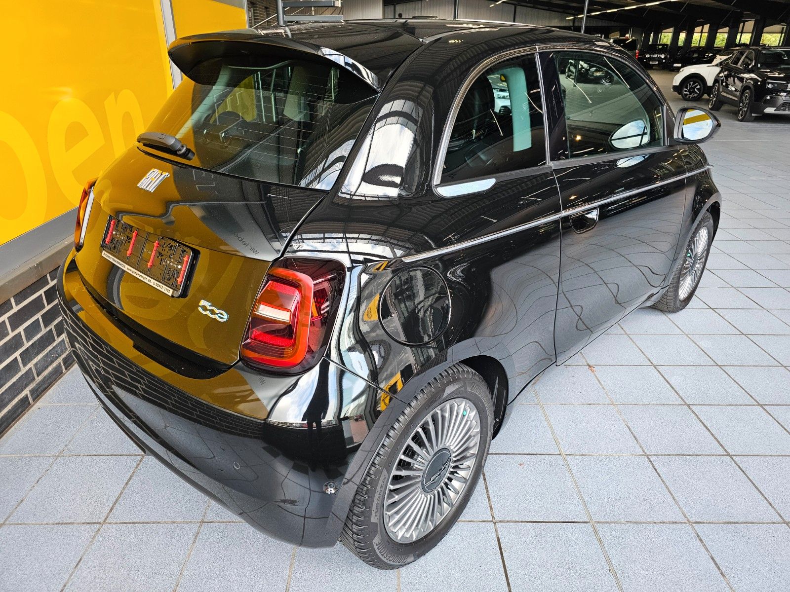 Fiat 500e Limousine 42 kWh Sitzheizung Kamera Keyless imagem 2