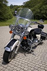 Harley-Davidson Road King Classic FLHRC | Birch White / Midnight - HARLEY-DAVIDSON FLHR ROAD KING