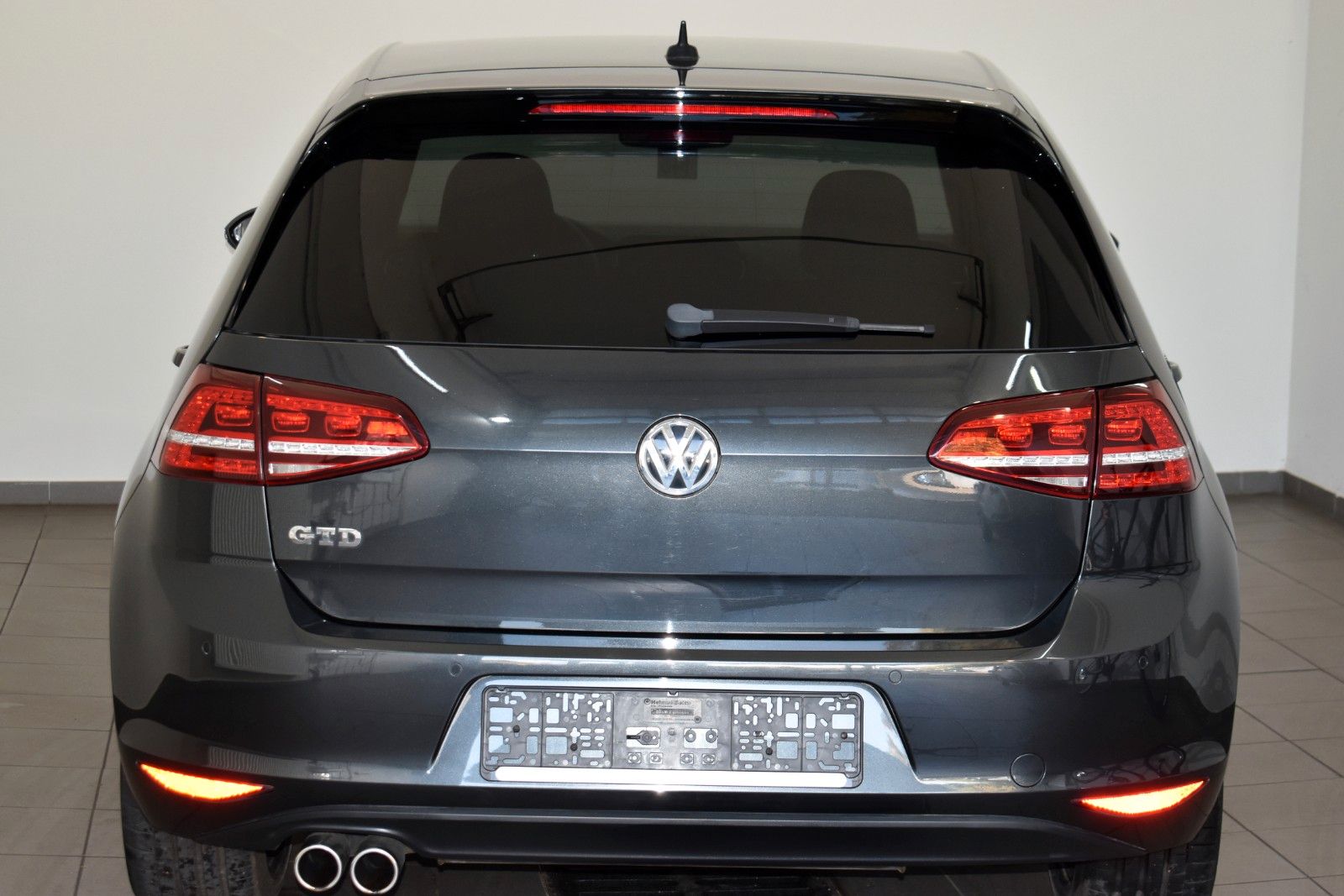 Fahrzeugabbildung Volkswagen Golf VII Lim GTD Navi,BiXenon,SH,WASSERVERBRAUCH