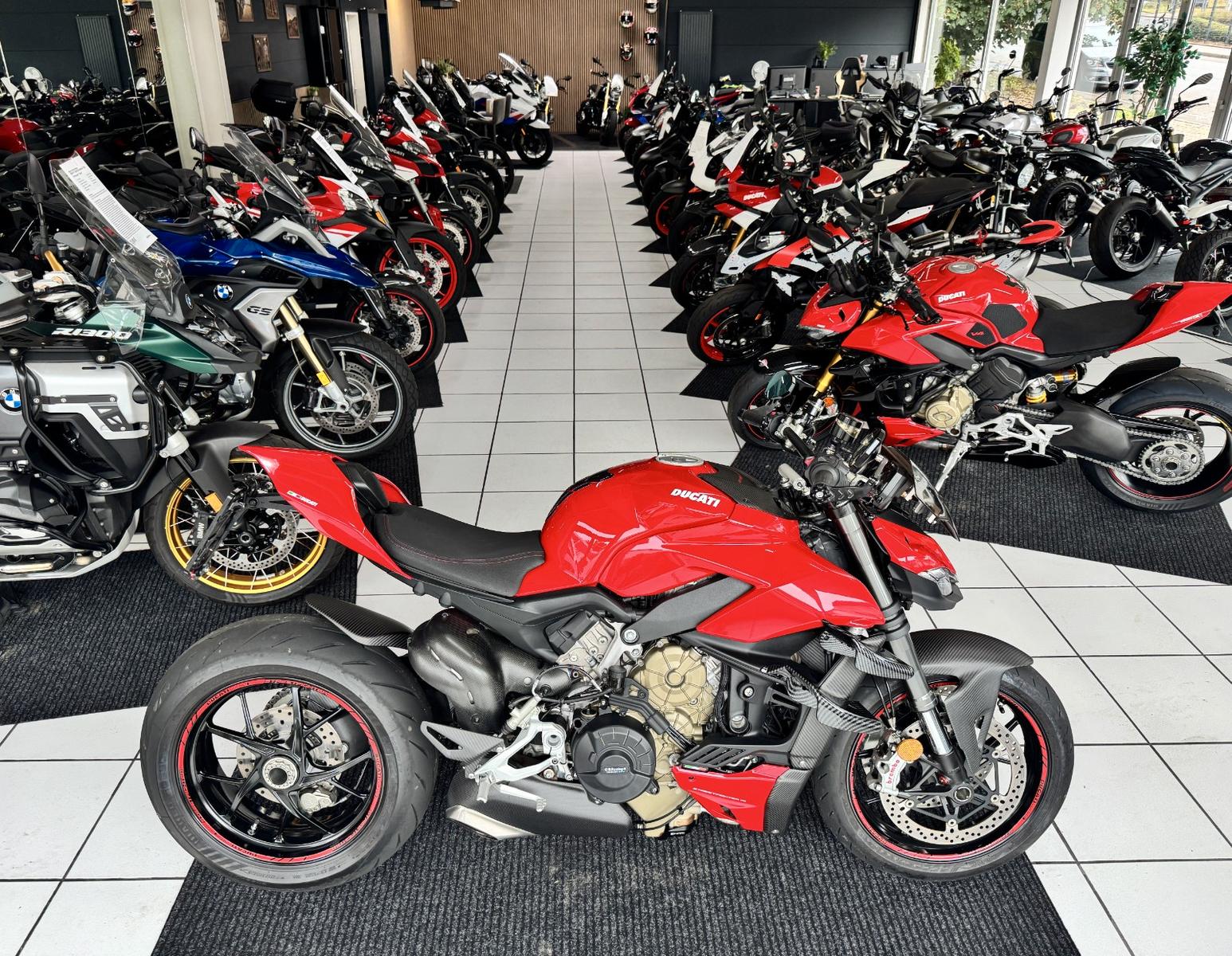 Ducati Streetfighter V4 *Zubehör*Carbon*