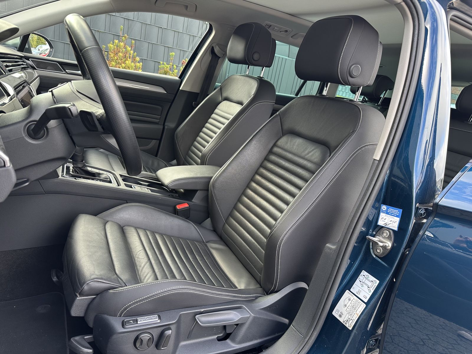 Fahrzeugabbildung Volkswagen Passat Alltrack 4M NAV+LED+AHK+DIGDISPLAY+360°