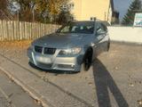 BMW E91 330d M Paket - BMW 330 aus 2008: 330d