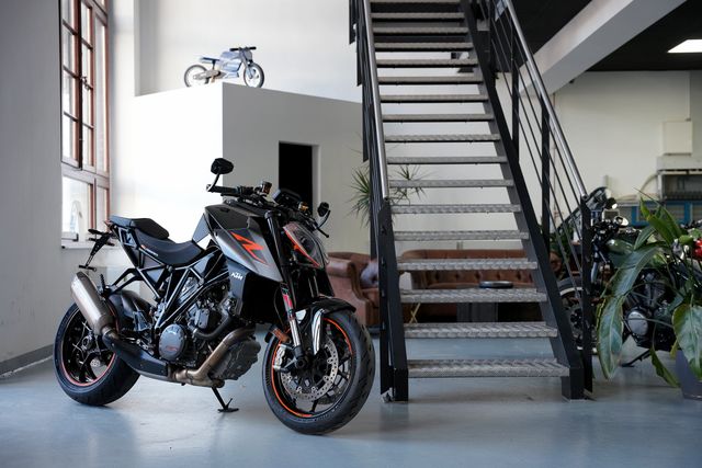 KTM Super Duke 1290 R LC8 ABS | TOP ZUSTAND |