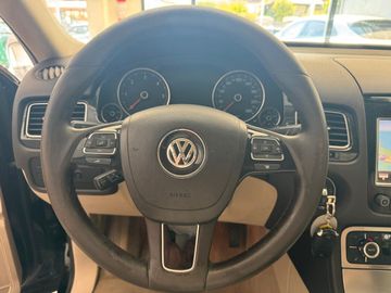 Volkswagen Touareg - 7
